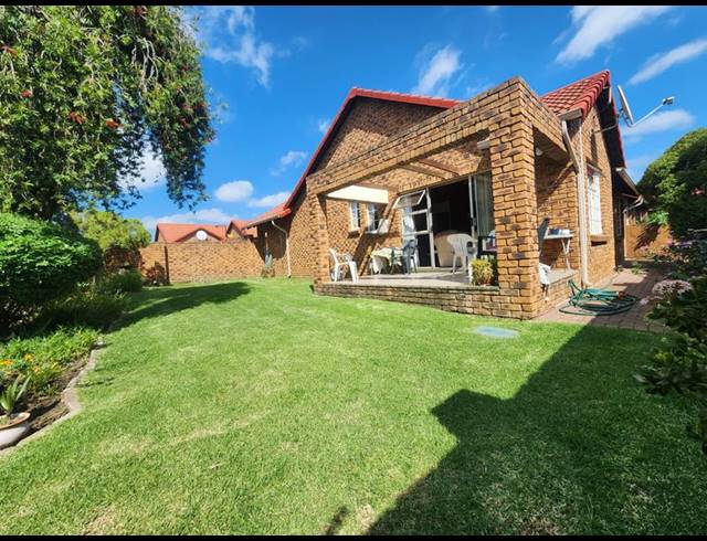 3 BEDROOM TOWNHOUSE FOR SALE IN RANDHART